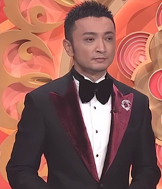 夏古丽结婚9年没有孩子风光背后有泪水AG真人平台尼格买提：我30岁娶帕(图29)